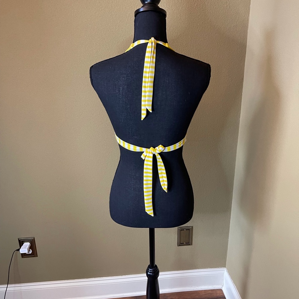 Women’s yellow polka dot bikini. - Picture 3 of 6